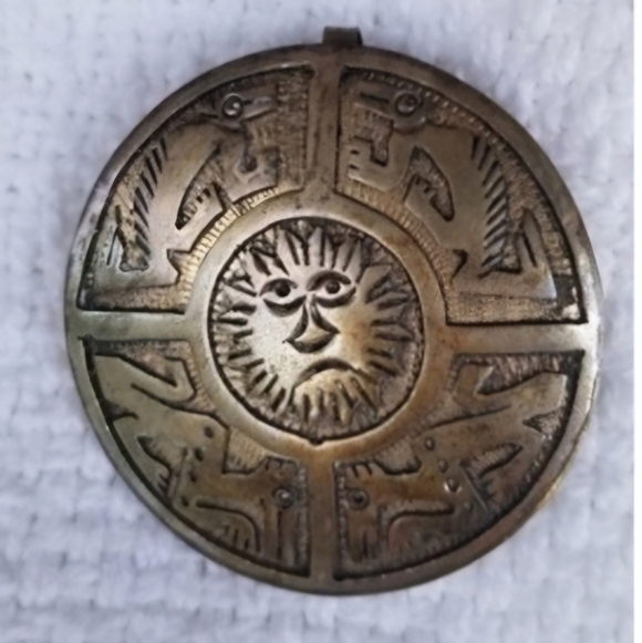 Vintage Ecuador‎ Tribal pin/ pendant